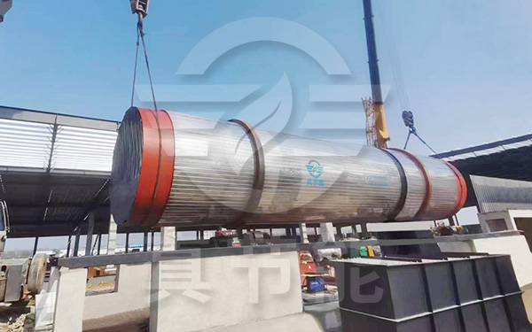 浸出渣吊裝現(xiàn)場(chǎng)